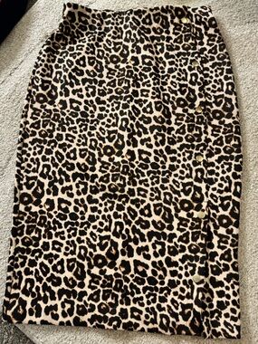 BOLD elements Leopard-Print Pencil Skirt in Beige and Black